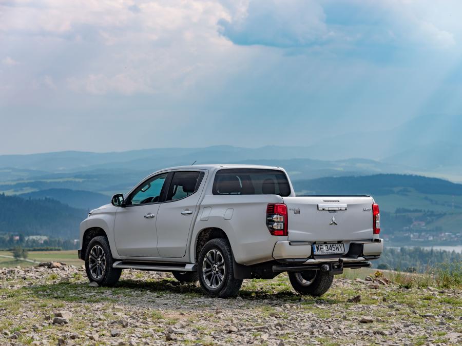  Mitsubishi L200 Double Cab 2019 года  (WW) (фото 14 из 42)